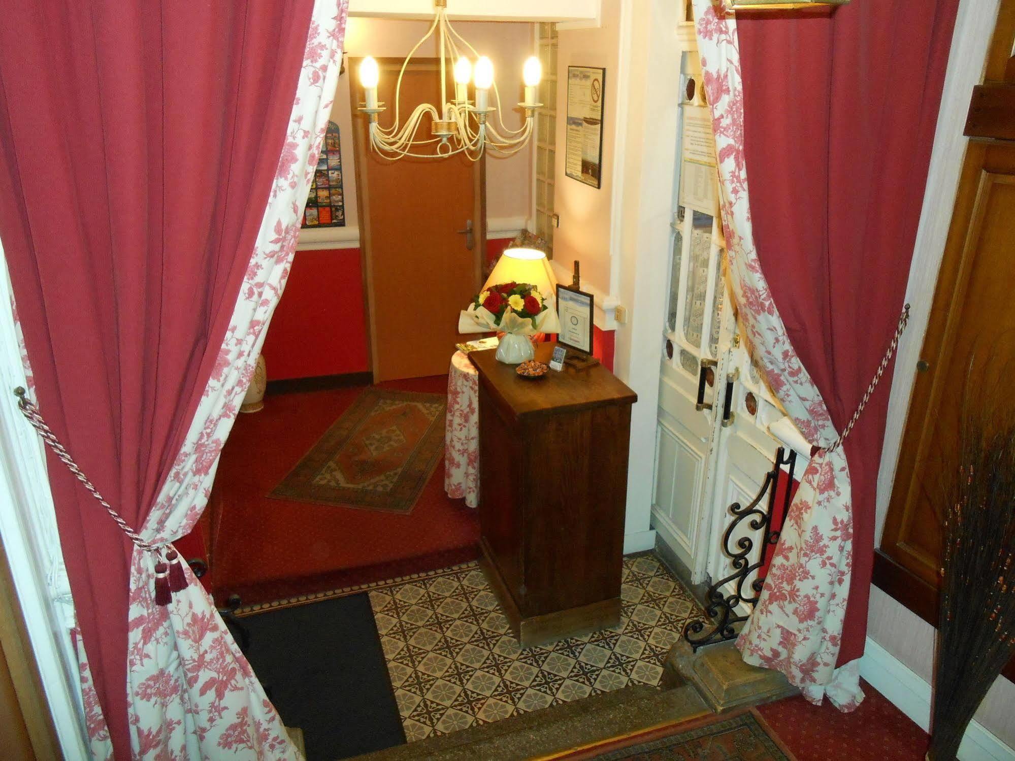 Hotel De La Gare Cherbourg-en-Cotentin Εξωτερικό φωτογραφία